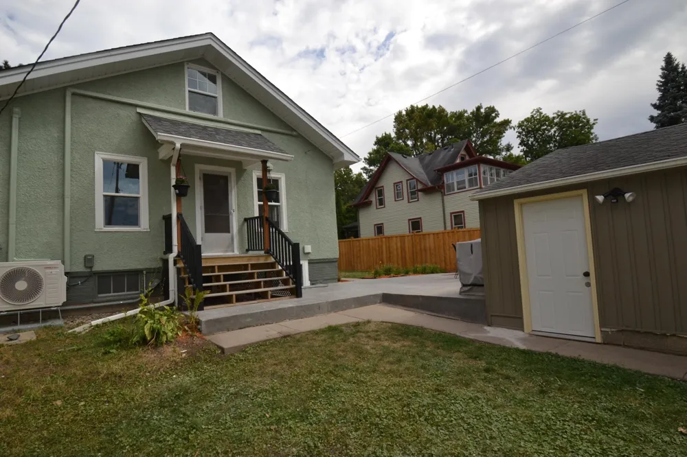 583 Fairview Avenue S Saint Paul, MN 55116