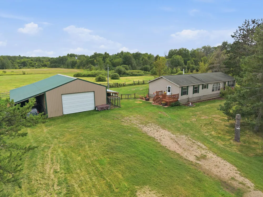 8165 56th Street SW Staples, MN 56479