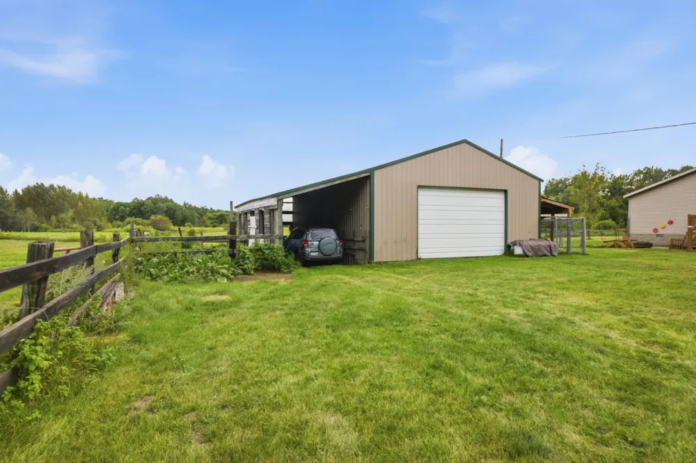 8165 56th Street SW Staples, MN 56479