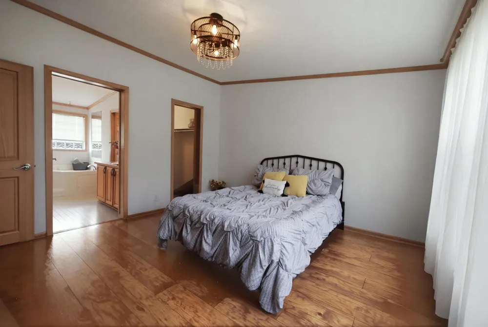 8165 56th Street SW Staples, MN 56479