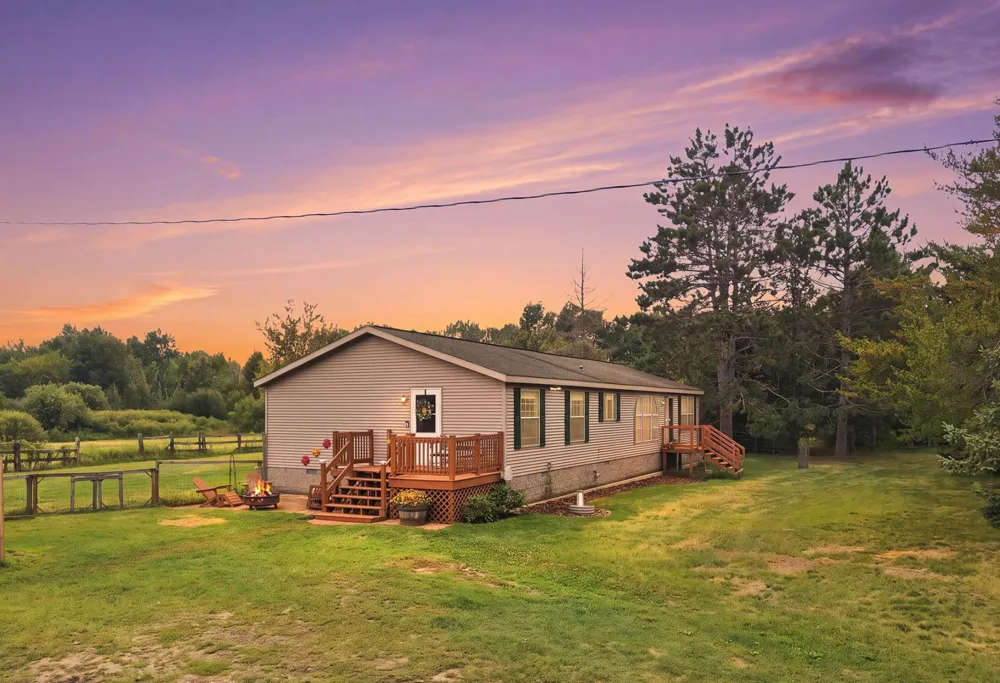 8165 56th Street SW Staples, MN 56479