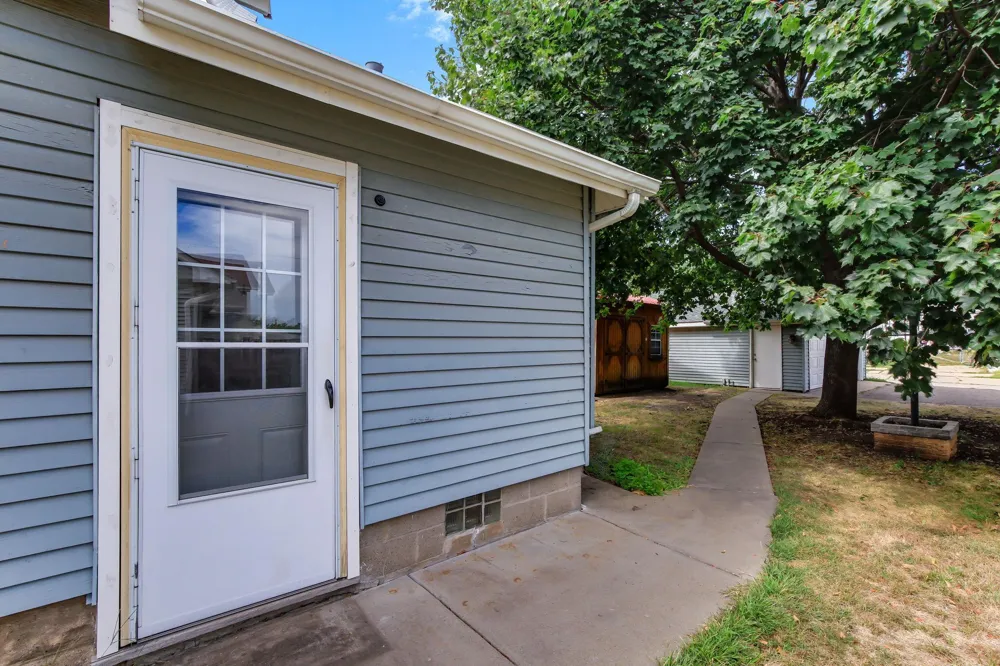 242 Park Street W South Saint Paul, MN 55075