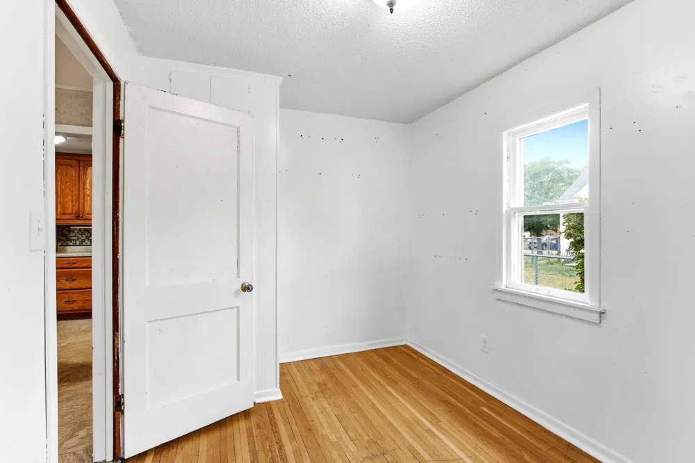 242 Park Street W South Saint Paul, MN 55075