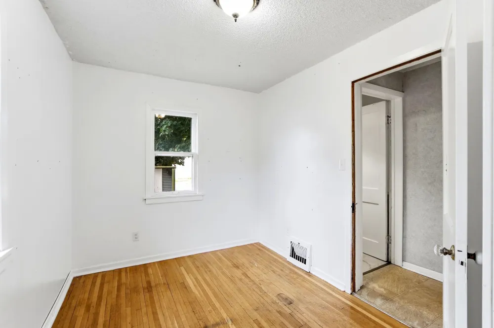 242 Park Street W South Saint Paul, MN 55075
