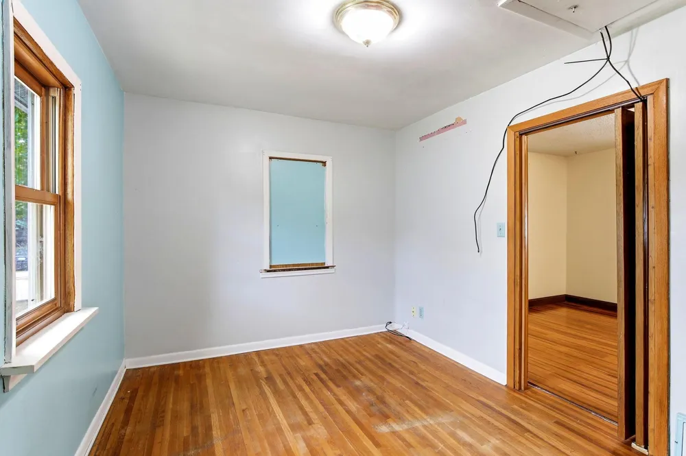 242 Park Street W South Saint Paul, MN 55075