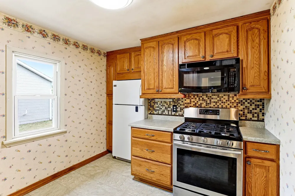 242 Park Street W South Saint Paul, MN 55075