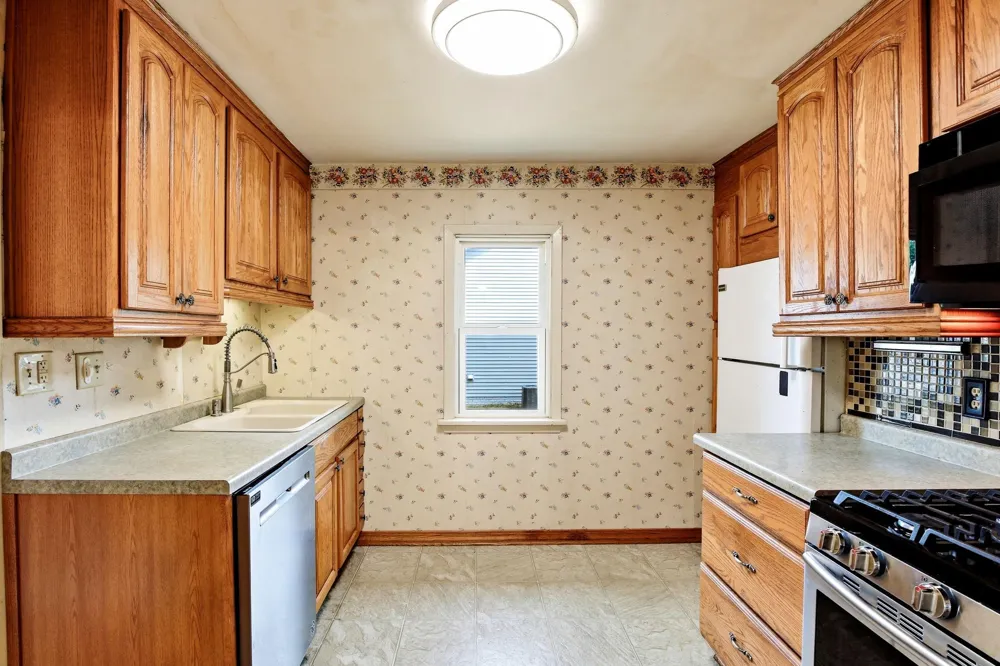 242 Park Street W South Saint Paul, MN 55075