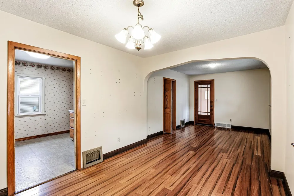 242 Park Street W South Saint Paul, MN 55075