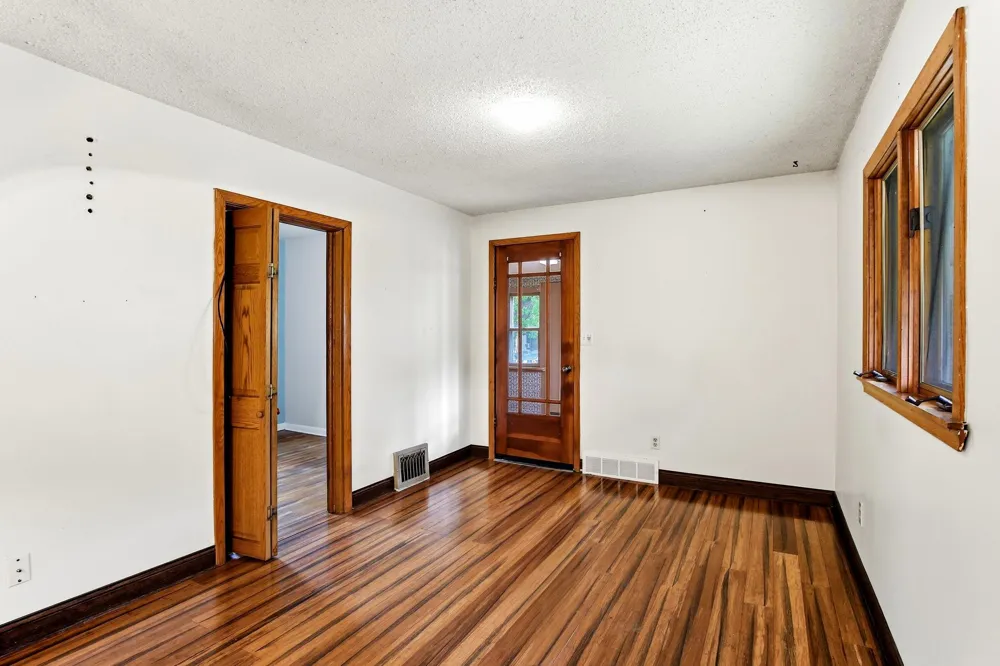 242 Park Street W South Saint Paul, MN 55075