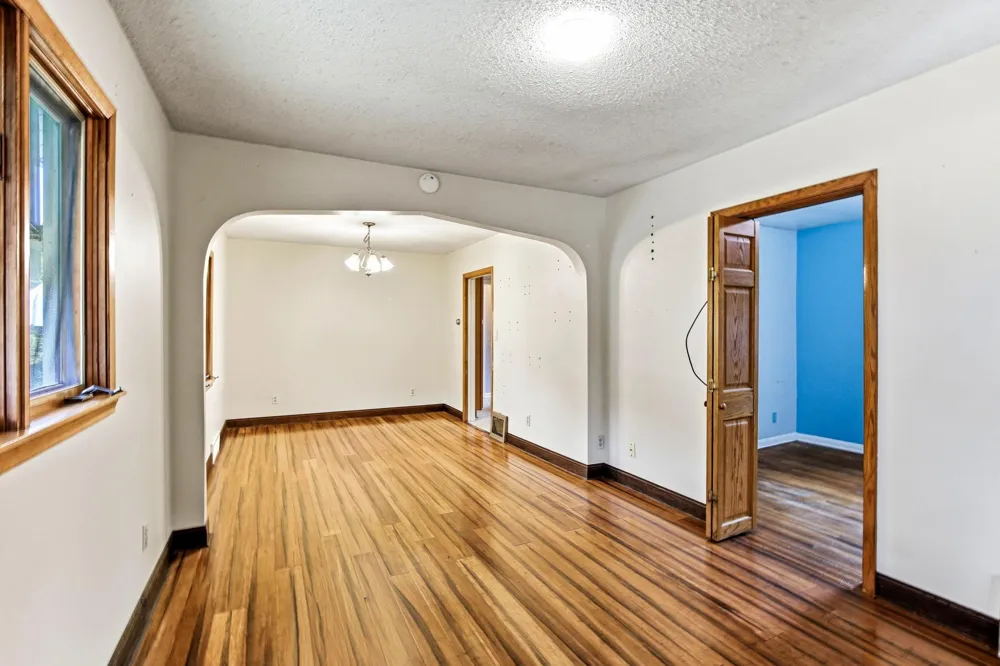 242 Park Street W South Saint Paul, MN 55075