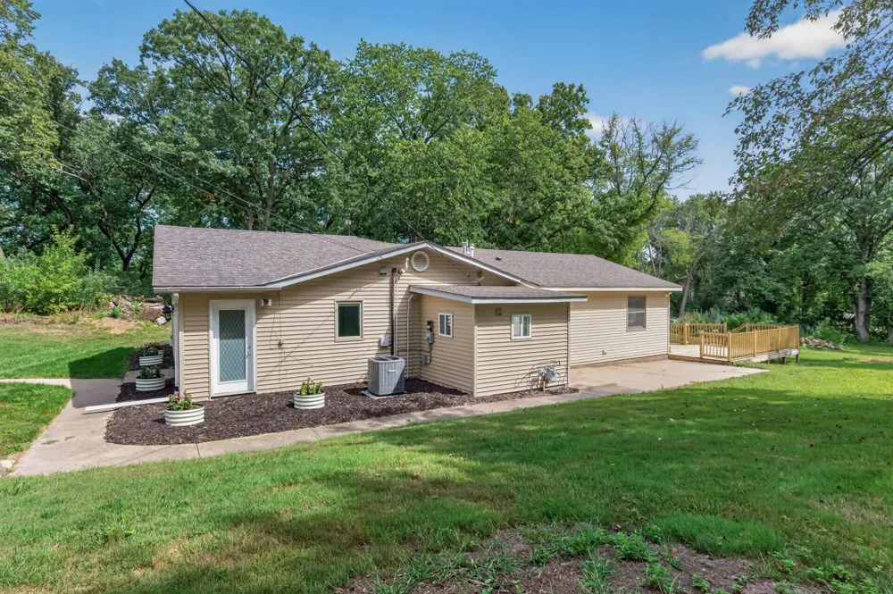 20192 Akin Road Farmington, MN 55024