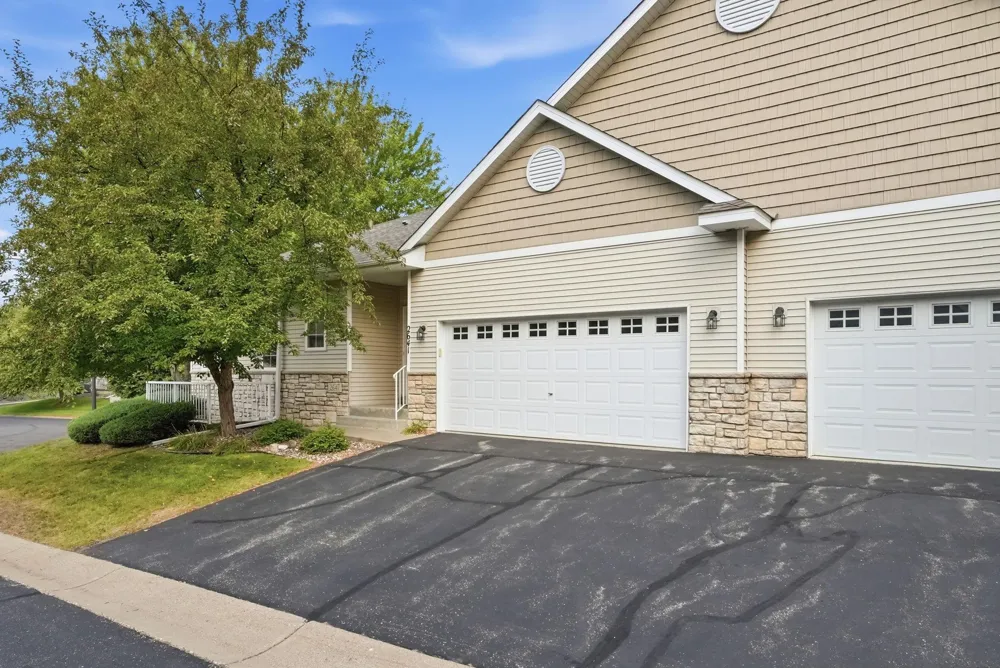 2641 Boulder Way Burnsville, MN 55337