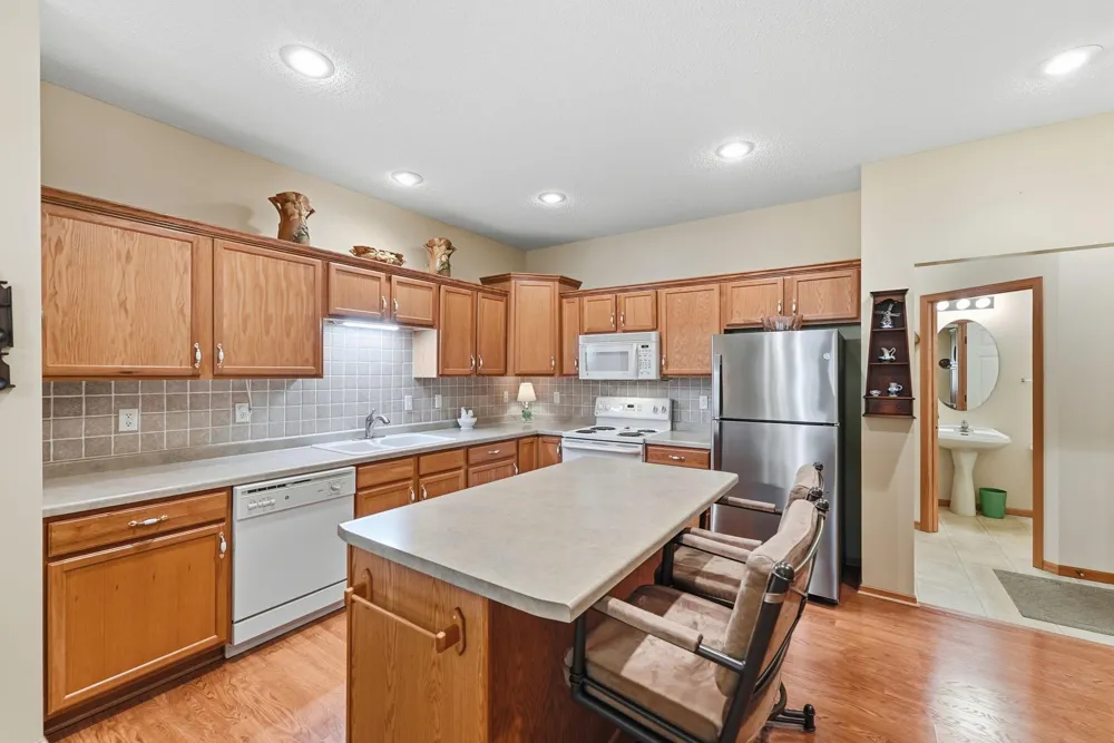 2641 Boulder Way Burnsville, MN 55337