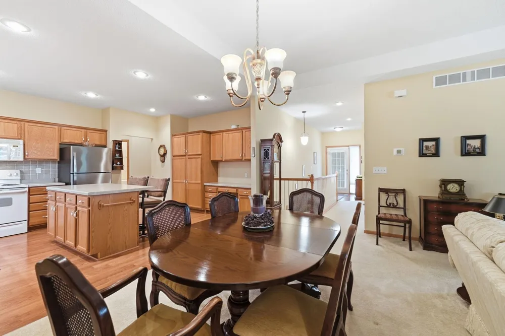 2641 Boulder Way Burnsville, MN 55337