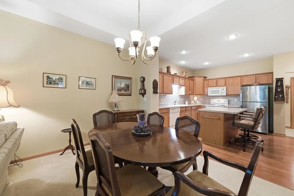 2641 Boulder Way Burnsville, MN 55337