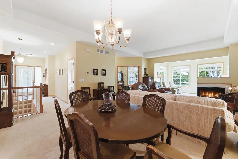 2641 Boulder Way Burnsville, MN 55337