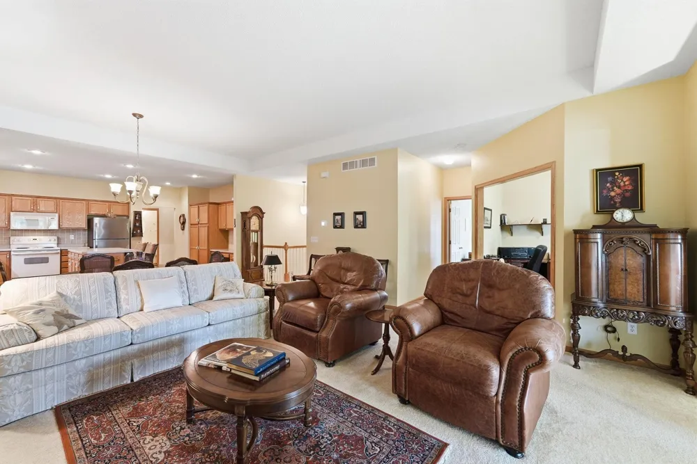 2641 Boulder Way Burnsville, MN 55337
