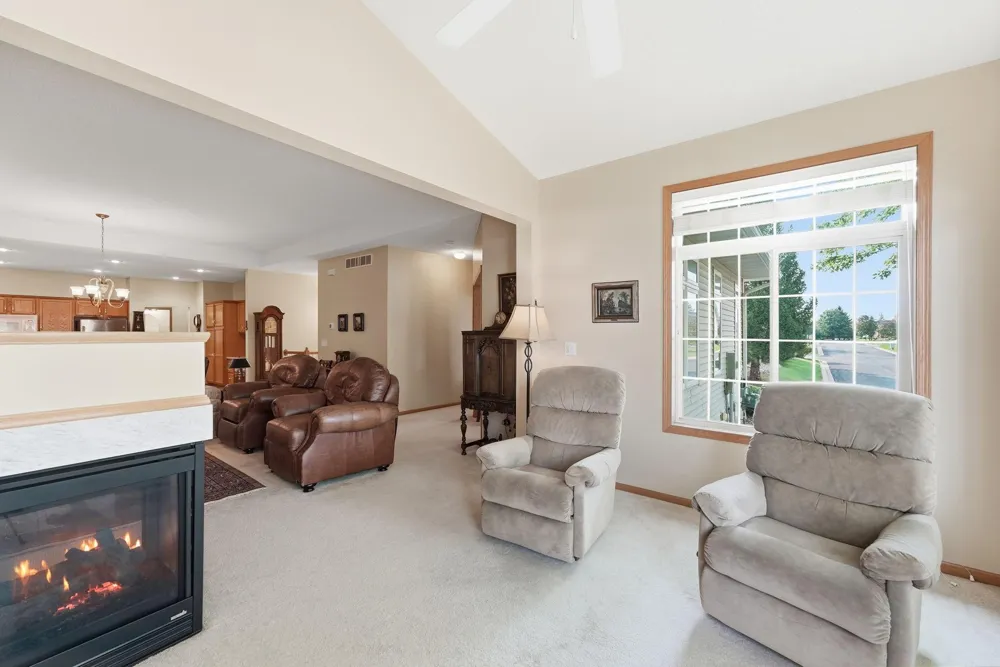 2641 Boulder Way Burnsville, MN 55337