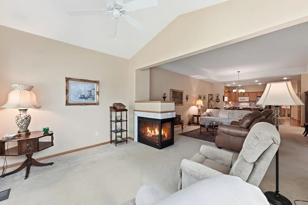 2641 Boulder Way Burnsville, MN 55337