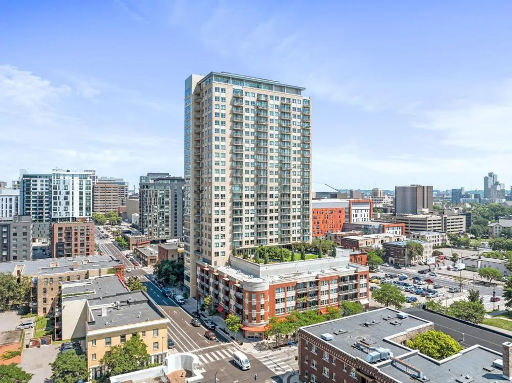 929 Portland Ave #1310 Minneapolis, MN 55404