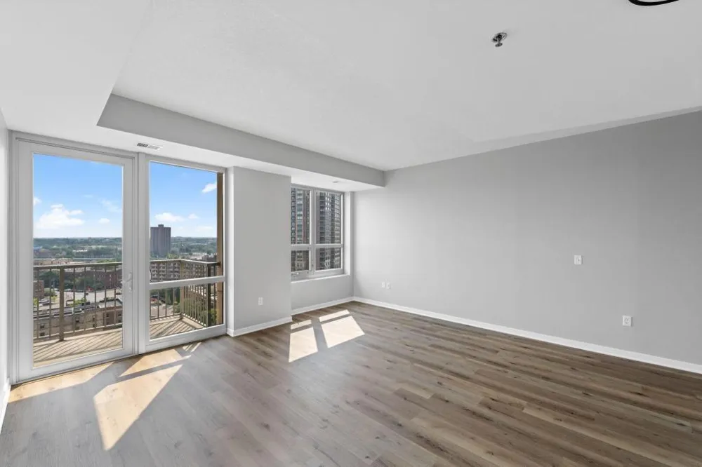 929 Portland Ave #1310 Minneapolis, MN 55404