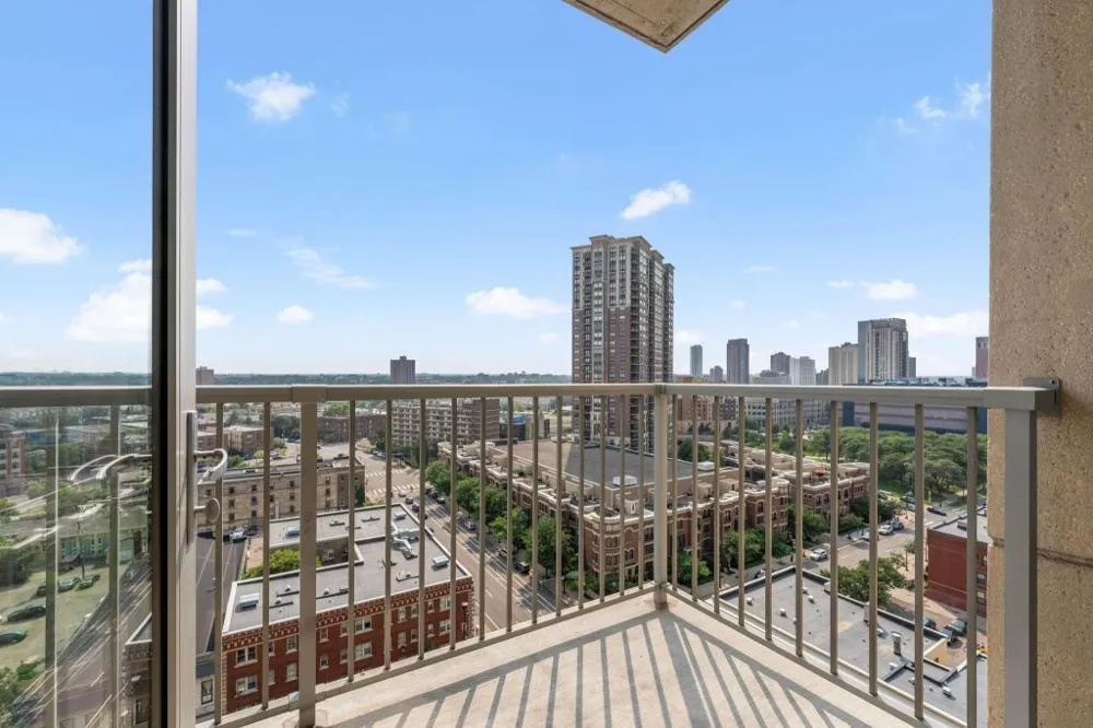 929 Portland Ave #1310 Minneapolis, MN 55404