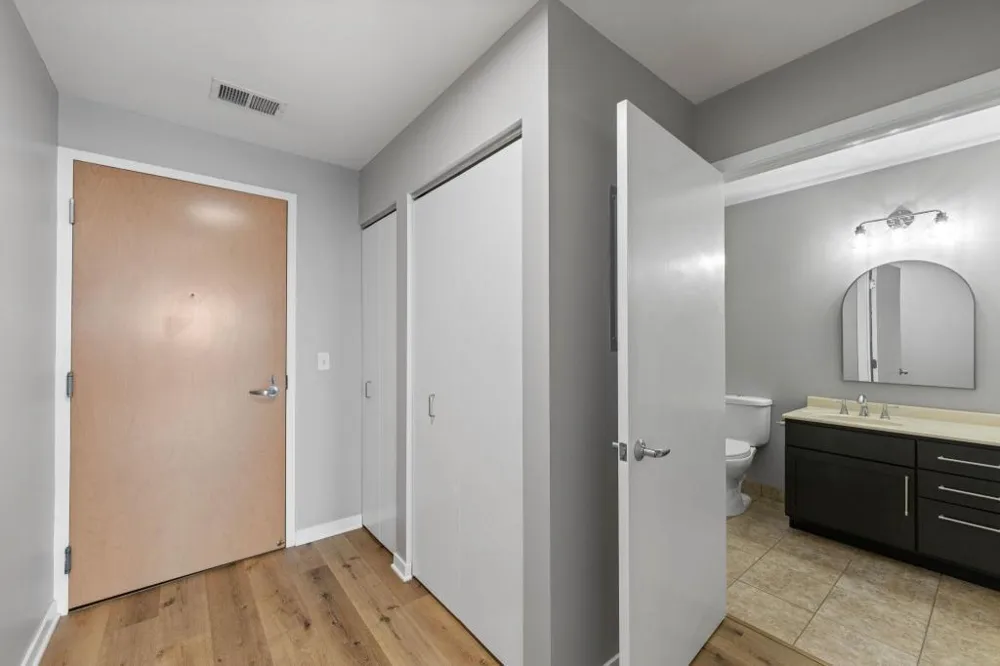 929 Portland Ave #1310 Minneapolis, MN 55404