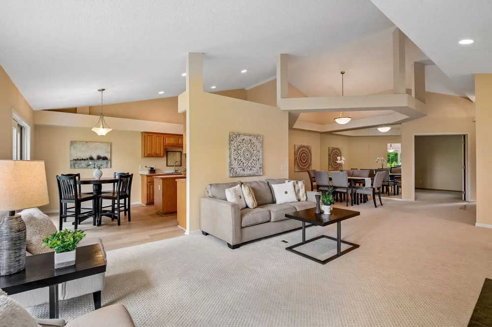 8810 Pointe Vista Drive Victoria, MN 55386