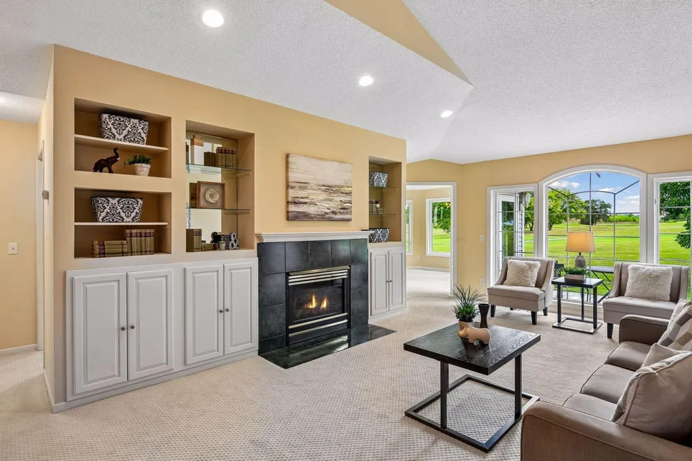 8810 Pointe Vista Drive Victoria, MN 55386