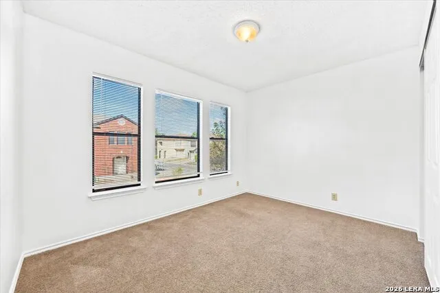 5006 Kenton Trce San Antonio, TX 78240