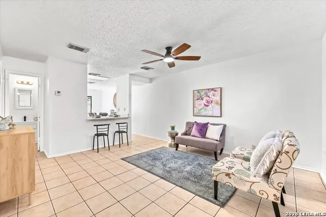 5006 Kenton Trce San Antonio, TX 78240