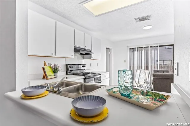 5006 Kenton Trce San Antonio, TX 78240