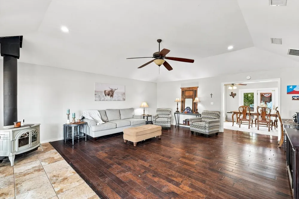 11513 Ridgeview Circle Fort Worth, TX 76244