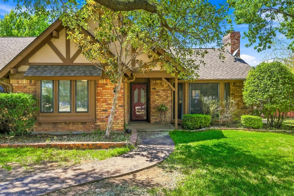 11513 Ridgeview Circle Fort Worth, TX 76244