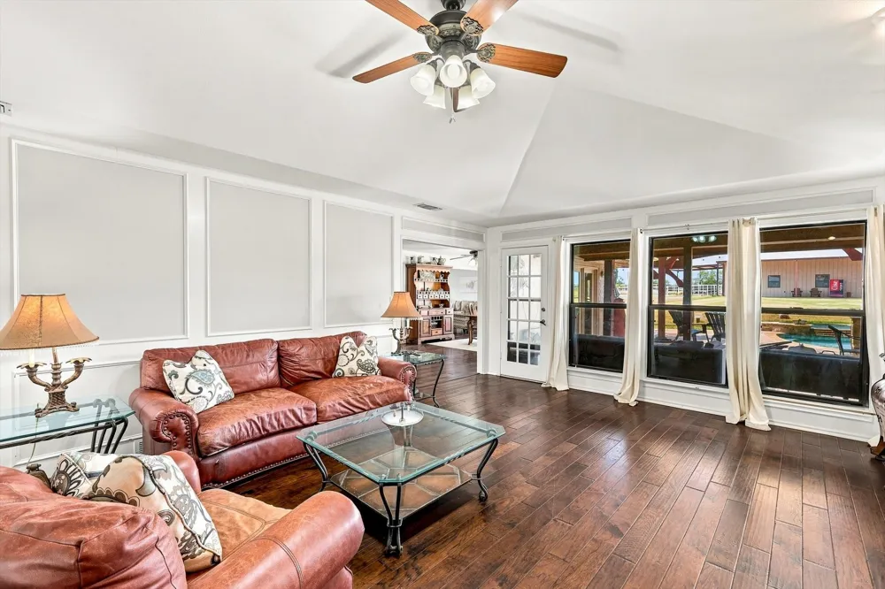 11513 Ridgeview Circle Fort Worth, TX 76244