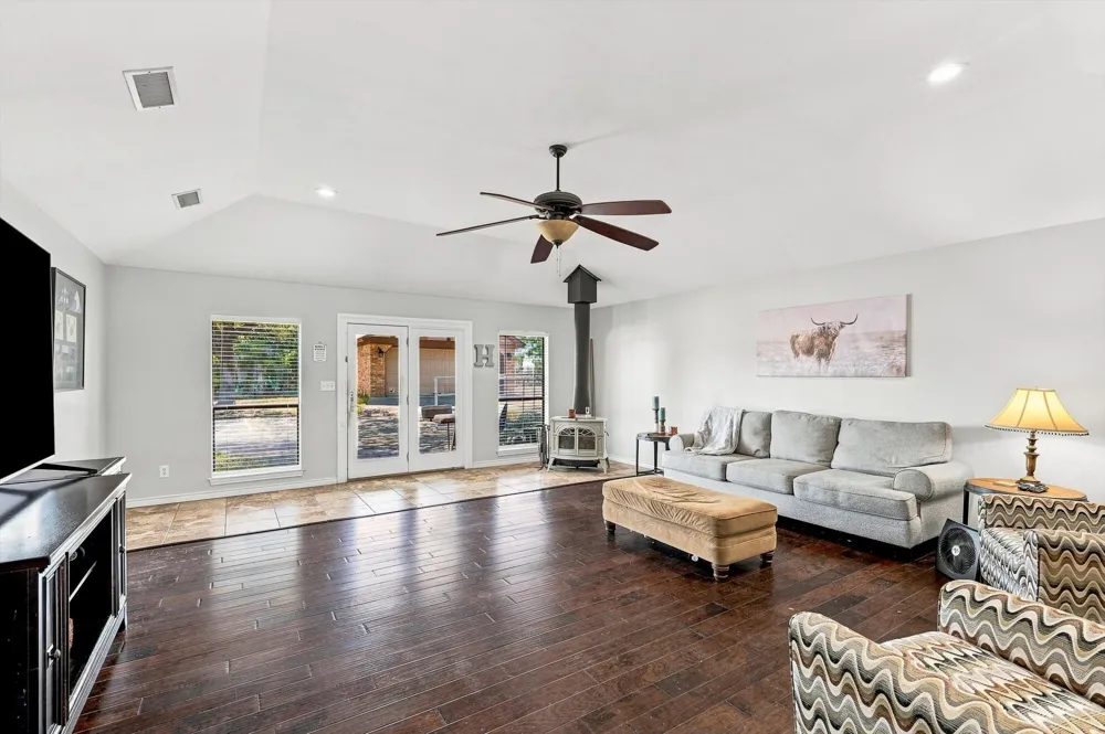 11513 Ridgeview Circle Fort Worth, TX 76244