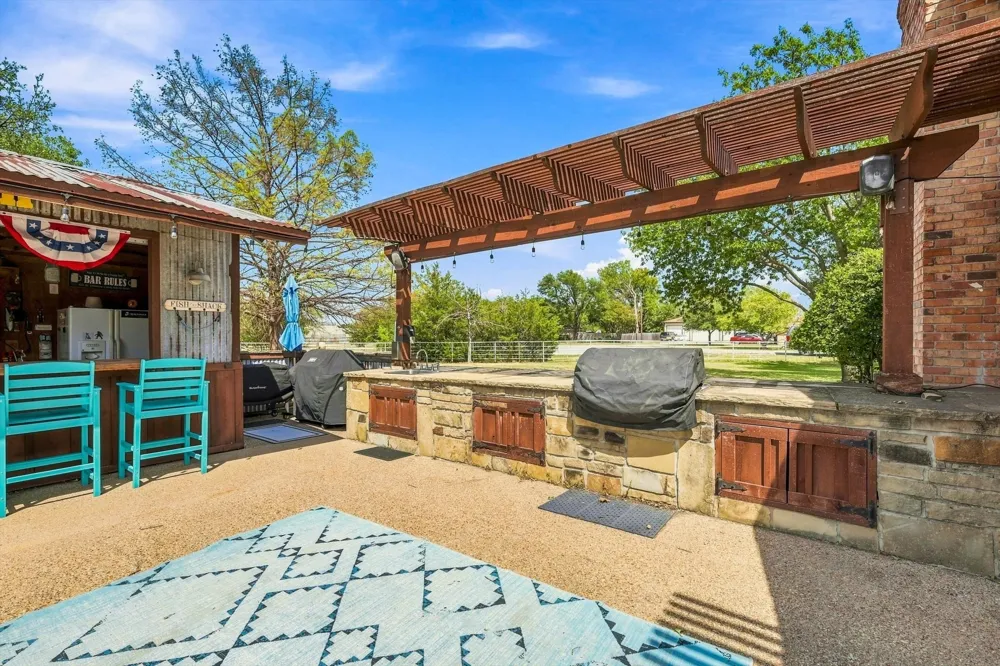 11513 Ridgeview Circle Fort Worth, TX 76244