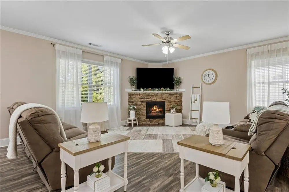 6872 Outrigger Court Flowery Branch, GA 30542