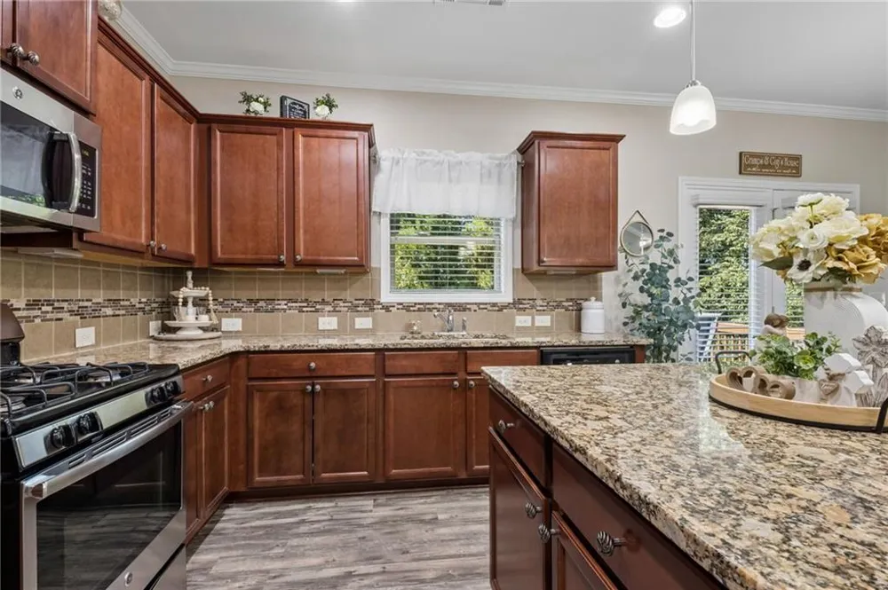6872 Outrigger Court Flowery Branch, GA 30542