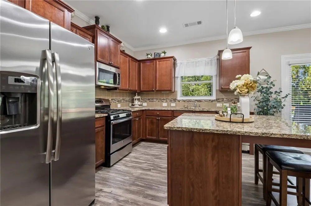 6872 Outrigger Court Flowery Branch, GA 30542