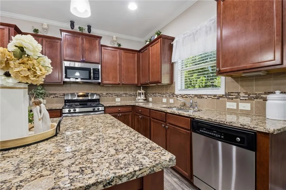 6872 Outrigger Court Flowery Branch, GA 30542