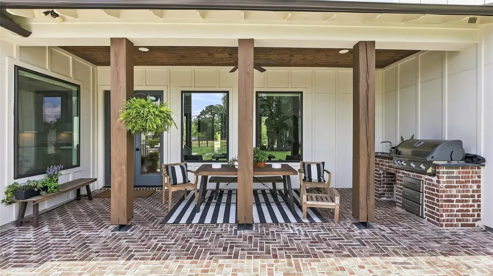 1686 Millican Meadows Circle College Station, TX 77845