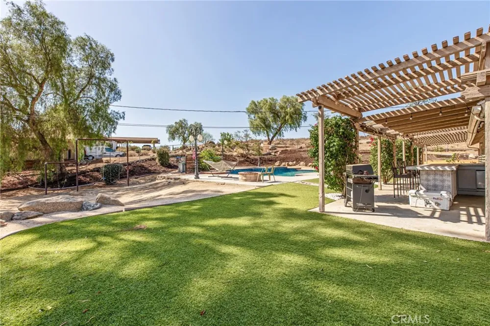 8015 Gopher Gulch Road Riverside, CA 92506