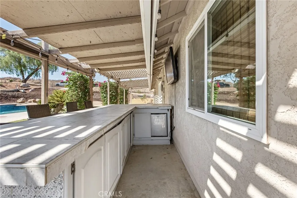8015 Gopher Gulch Road Riverside, CA 92506