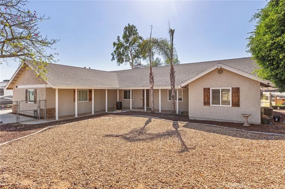 8015 Gopher Gulch Road Riverside, CA 92506