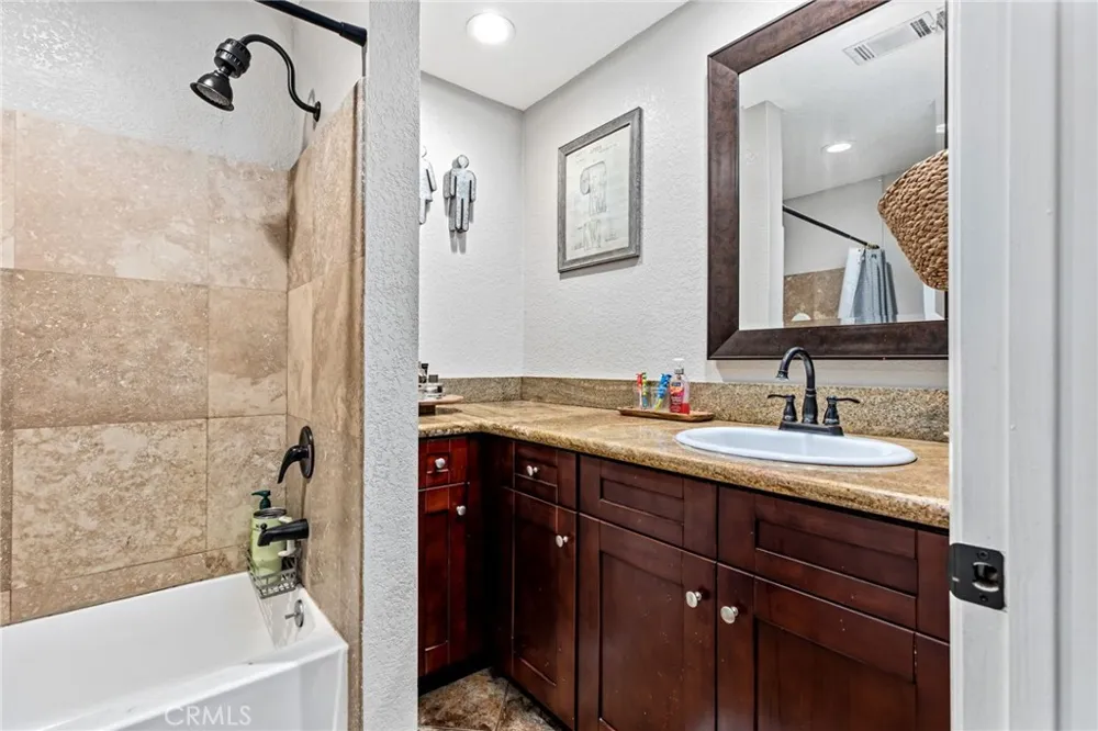 8015 Gopher Gulch Road Riverside, CA 92506
