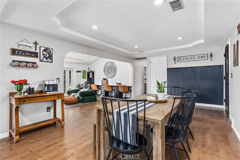 8015 Gopher Gulch Road Riverside, CA 92506