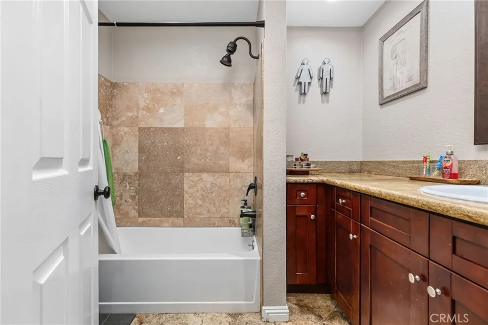 8015 Gopher Gulch Road Riverside, CA 92506