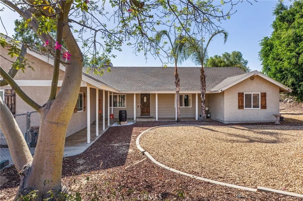 8015 Gopher Gulch Road Riverside, CA 92506