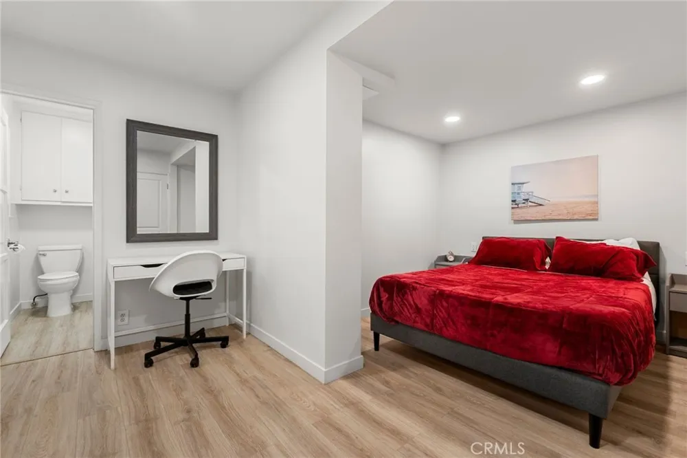 5920 E Ocean Blvd Long Beach, CA 90803